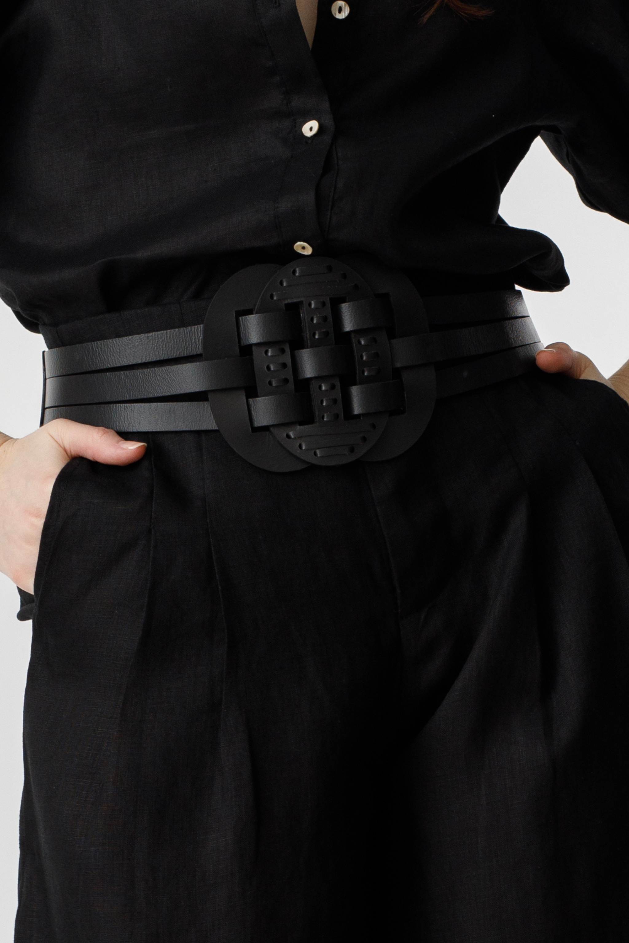 Helena Leather Belt - Black – Lanhtropy display picture 1