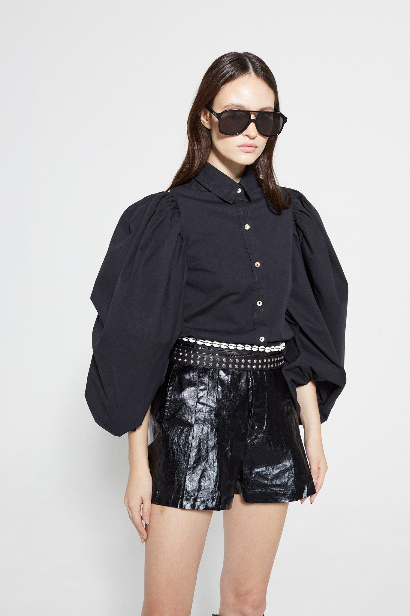 Frida Metallic Linen Shorts - Black