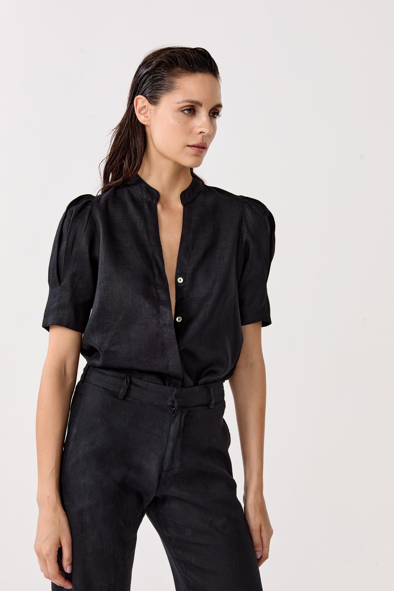 Athina Linen Shirt - Black