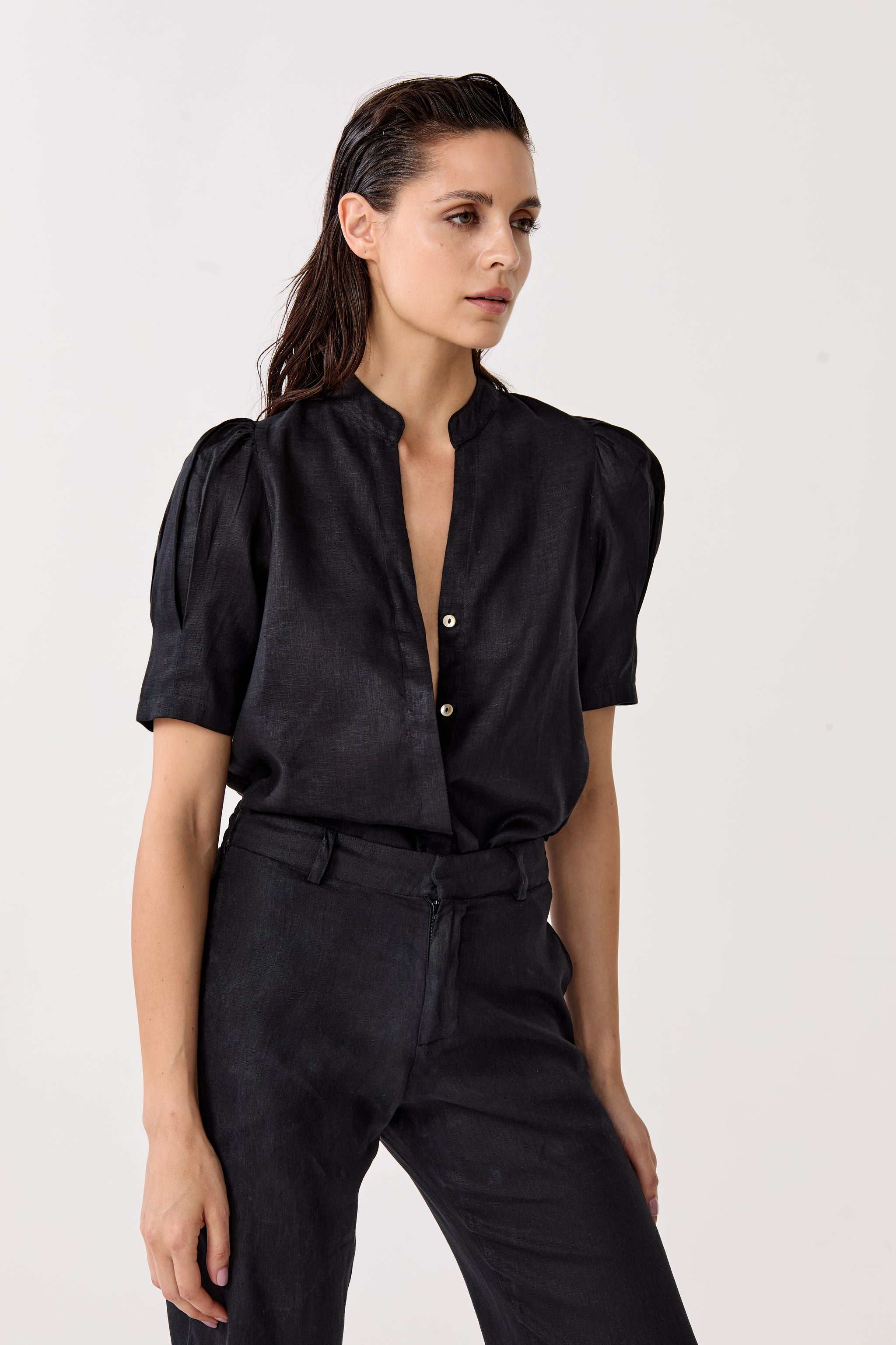 Athina Linen Shirt - Black – Lanhtropy