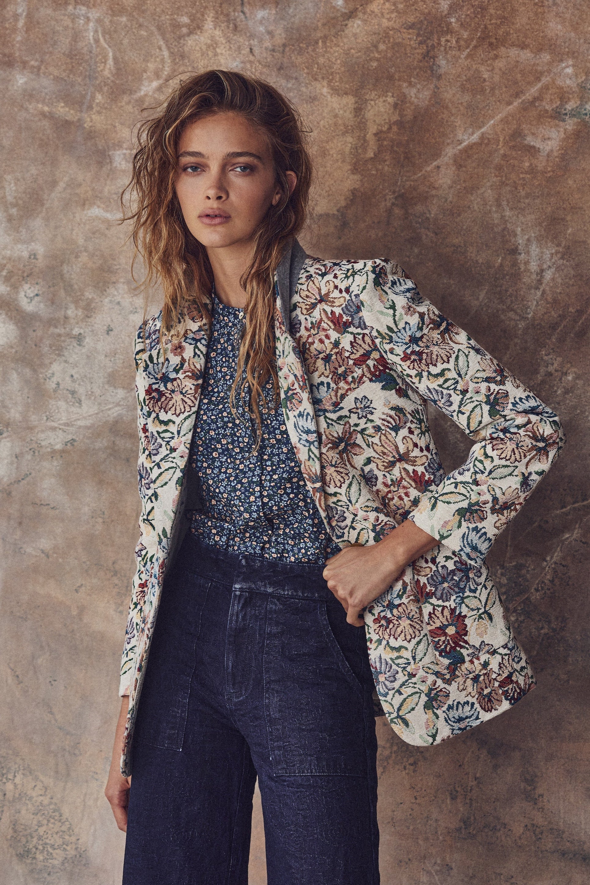 Miro Brocade Blazer - Floral Tapestry – Lanhtropy