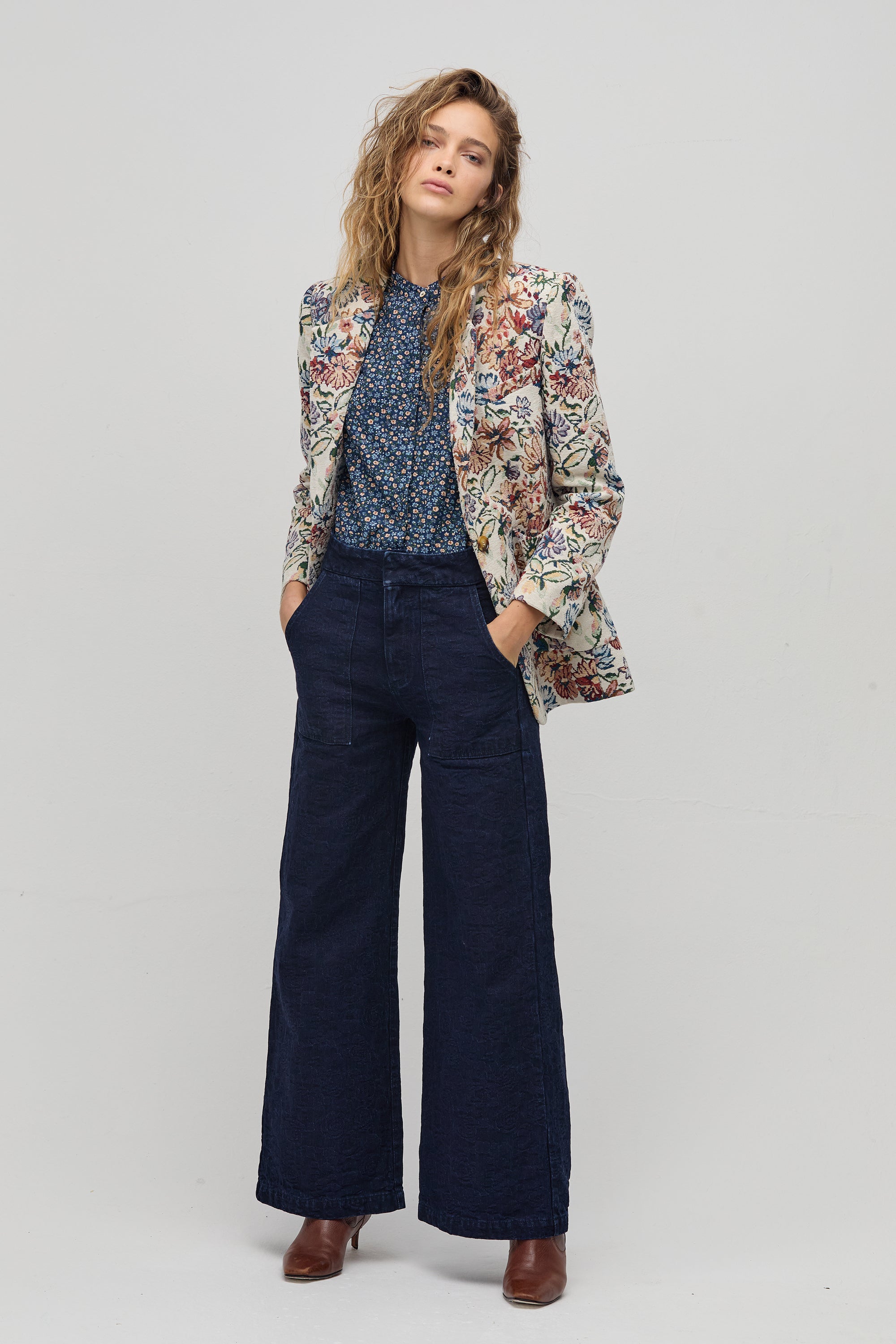 Miro Brocade Blazer - Floral Tapestry – Lanhtropy