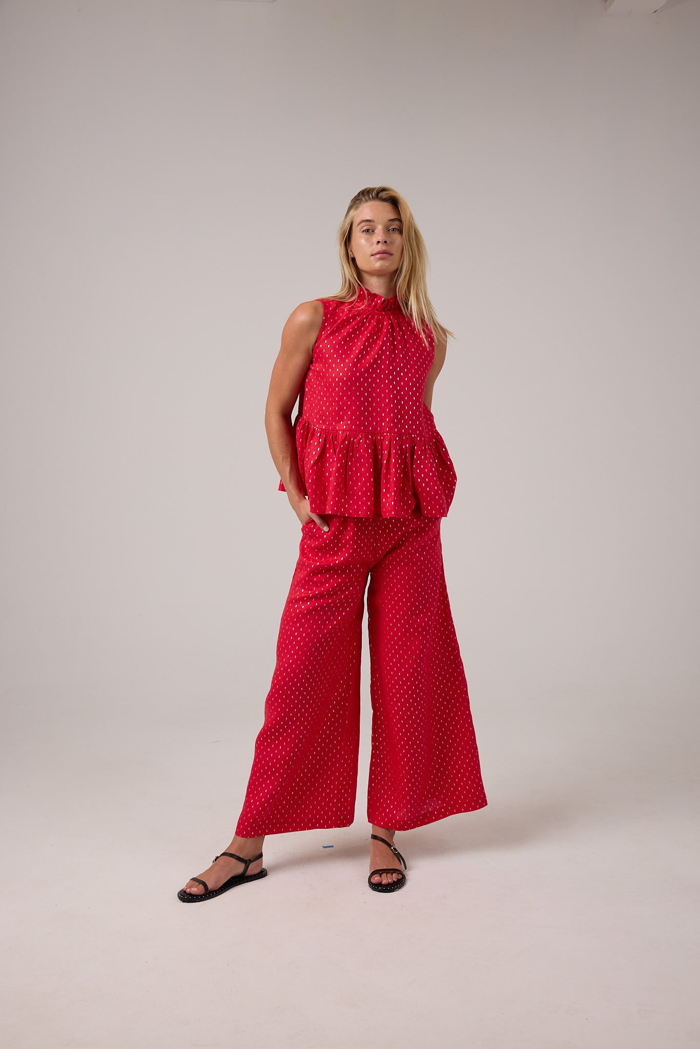 Daisy Linen Top - Red with Silver