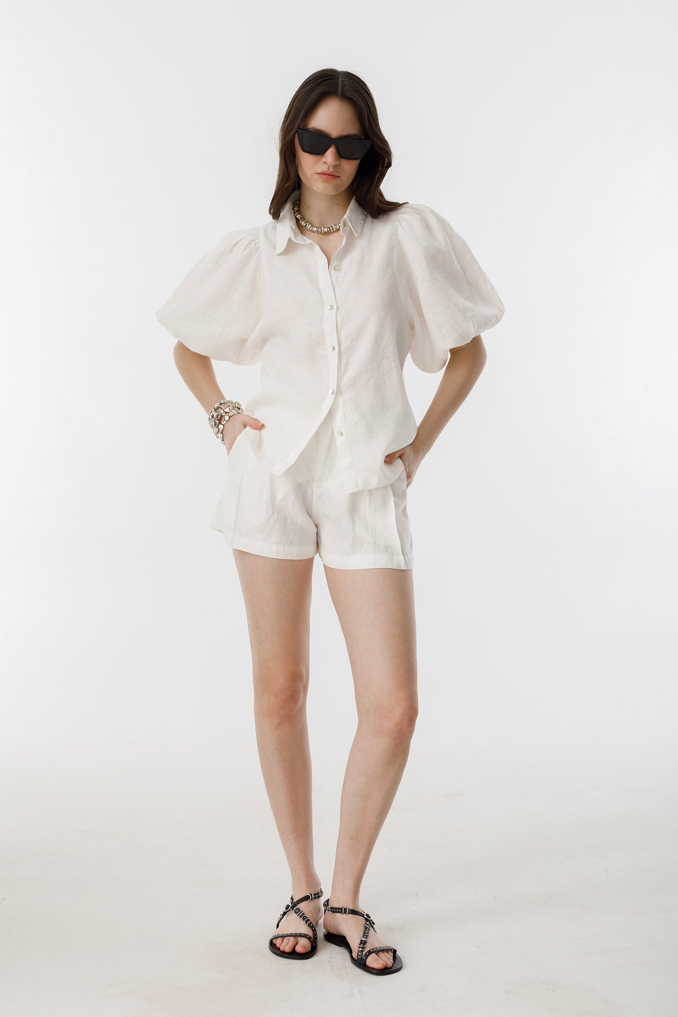 Frida Linen Shorts - White