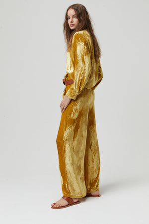 
                  
                    New Luna Velvet Pants - Mustard
                  
                