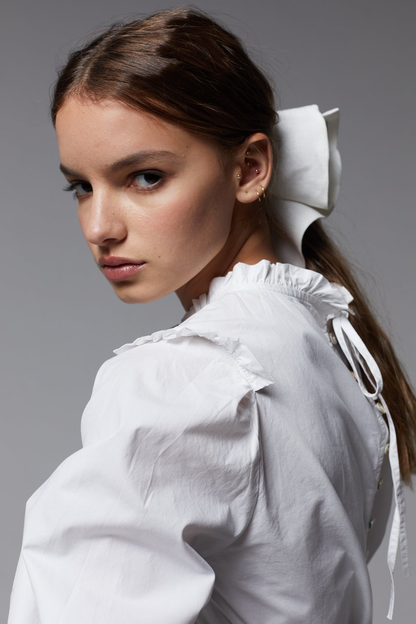 Alexa Linen Hair Scrunchie - White